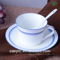 Hochwertige Keramik-Kaffeetasse-Anzug Europäische große Keramik-Tassen und Untertassen